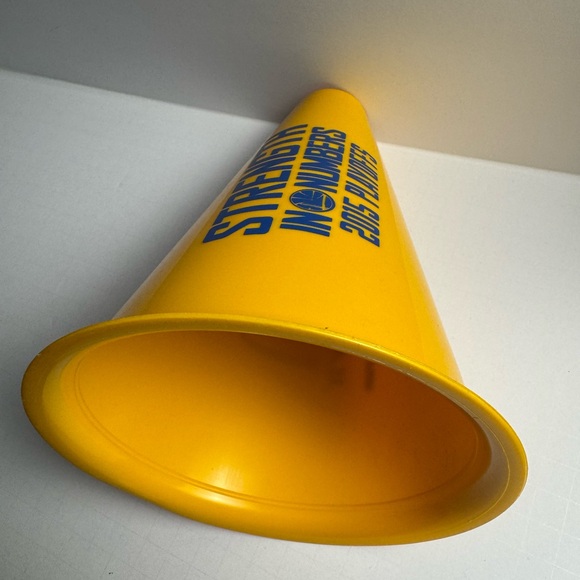 Golden State Warriors 2015 Playoff Loud Blow Horn
Strength In Numbers - Picture 3 of 4